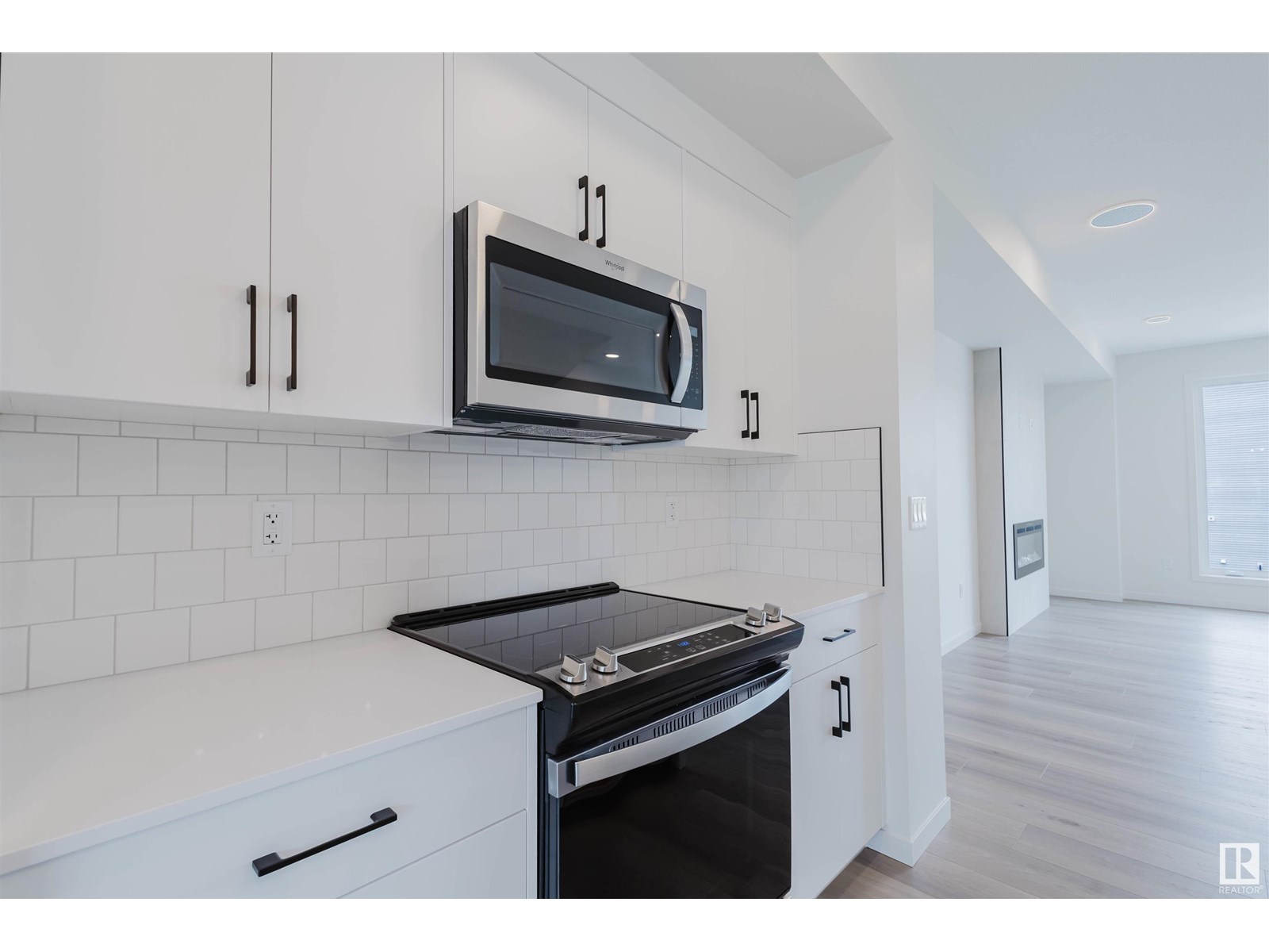 Photo 19 of 3260 Keswick Wy Sw, Edmonton AB