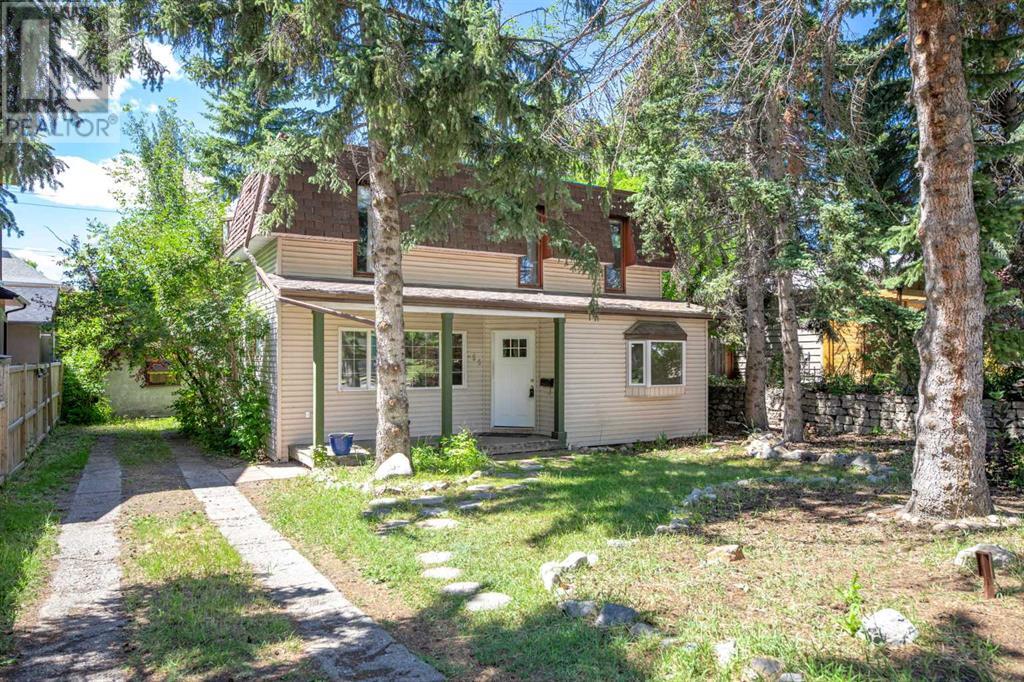 Single Family House 4 Level for Sale in   Street NW Parkdale Calgary 