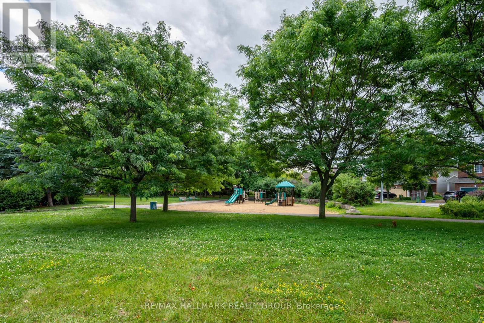 Photo 38 of 39 39 Hawkstone Gate, Ottawa ON