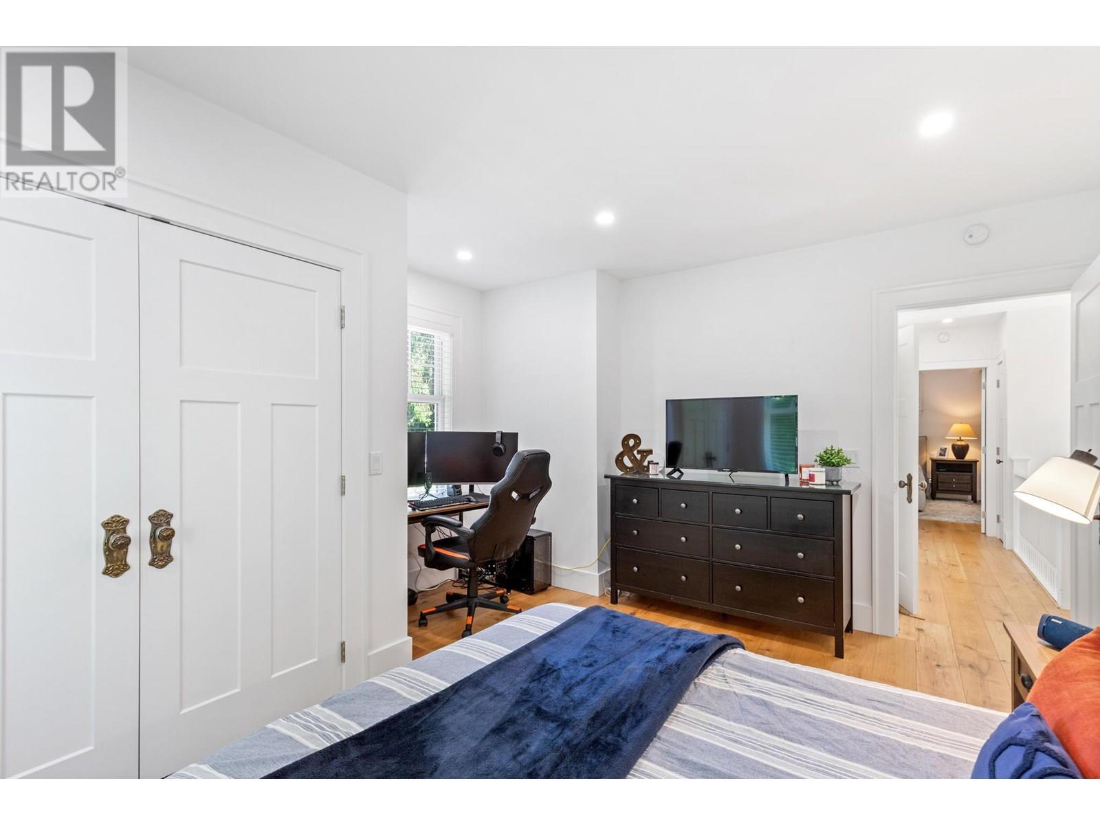  1001 Lawrence Avenue, Kelowna