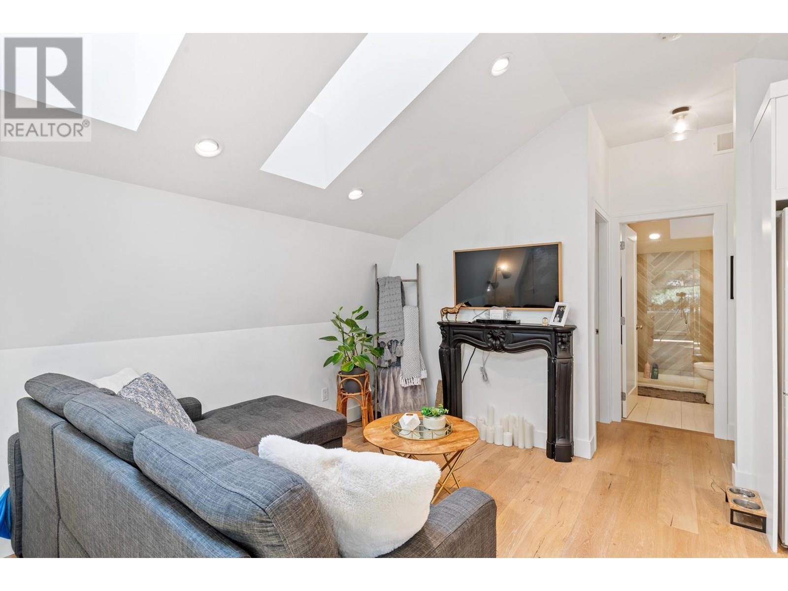  1001 Lawrence Avenue, Kelowna