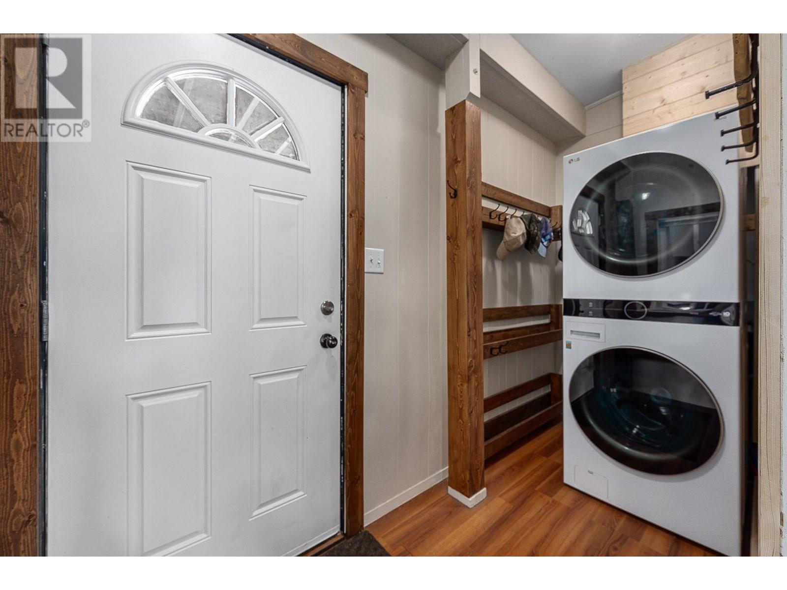 36 14th Avenue, Lillooet