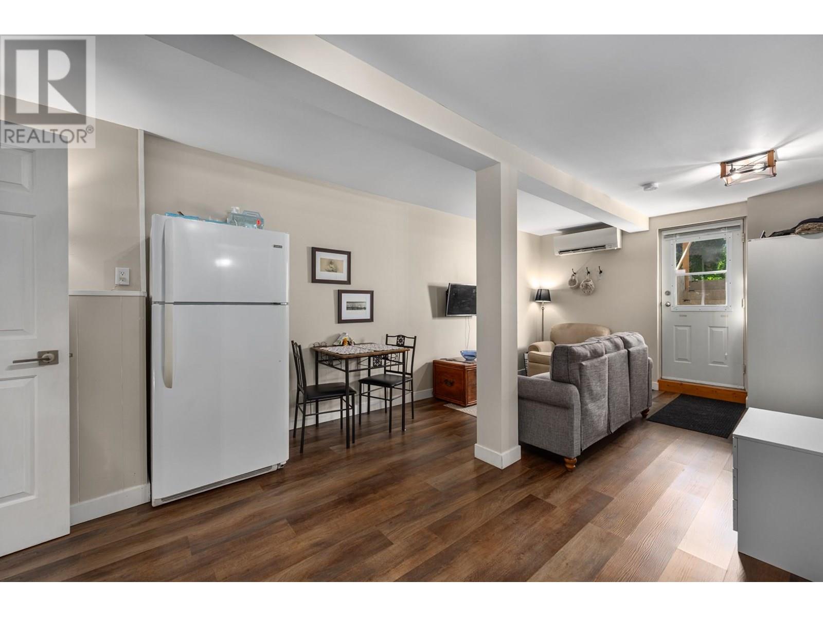 36 14th Avenue, Lillooet