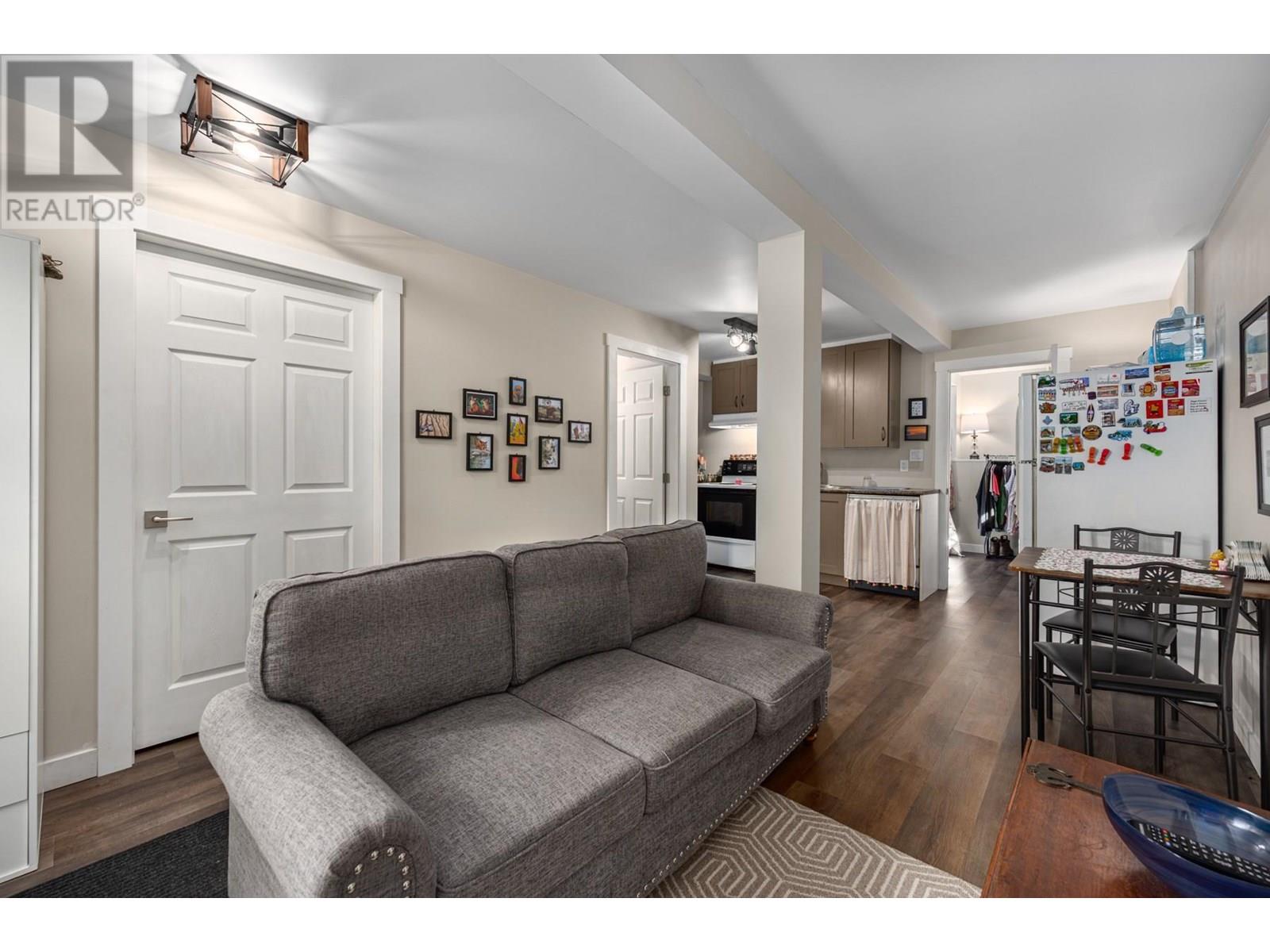 36 14th Avenue, Lillooet