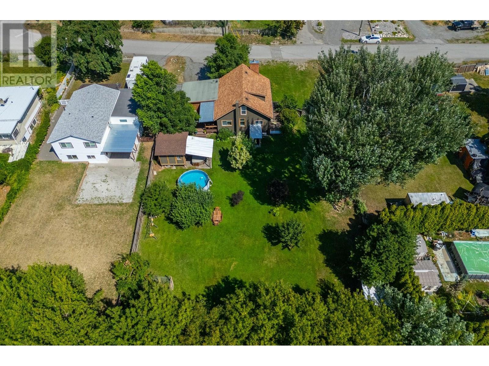 36 14th Avenue, Lillooet