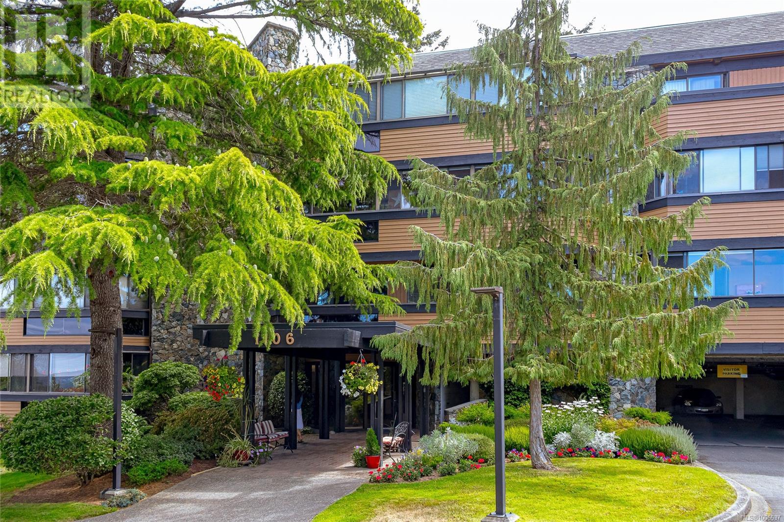 304 1106 Glenora Pl, Saanich
