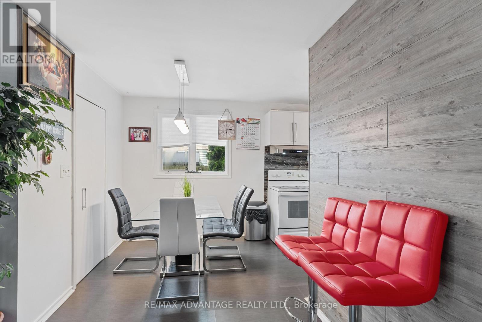 Photo 28 of 95 Clarence Avenue, Leamington ON