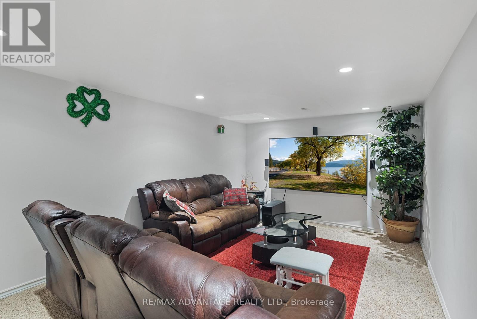 Photo 14 of 95 Clarence Avenue, Leamington ON
