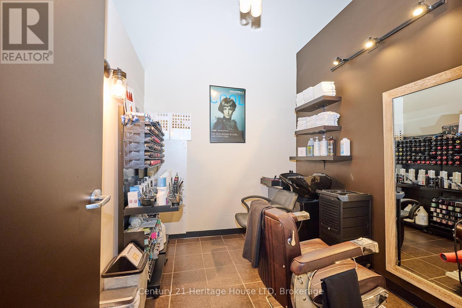 Photo 9 of 8 1267 Garrison Road, Fort Erie ON