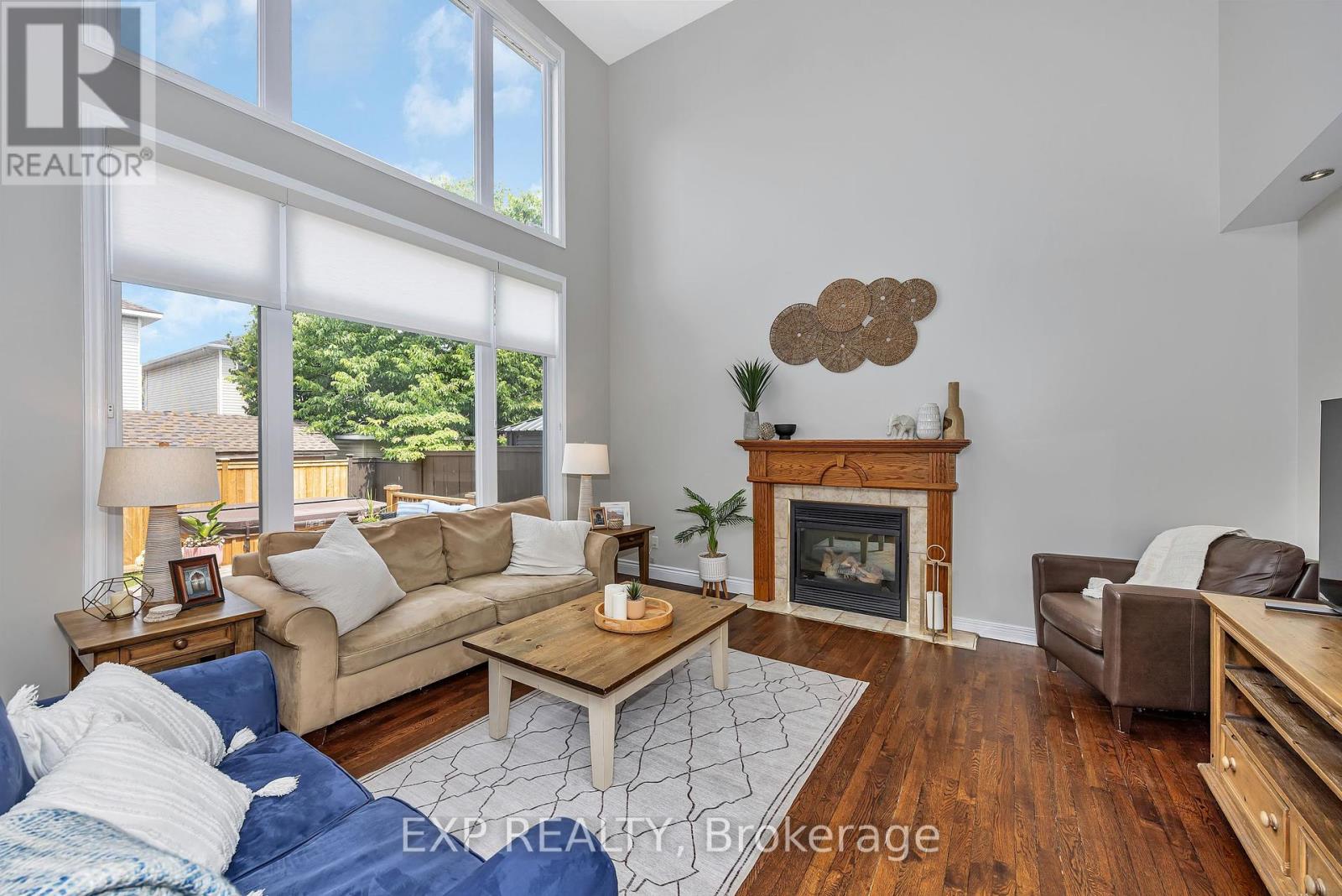 Photo 18 of 3722 Mountain Meadows Crescent N, Ottawa ON