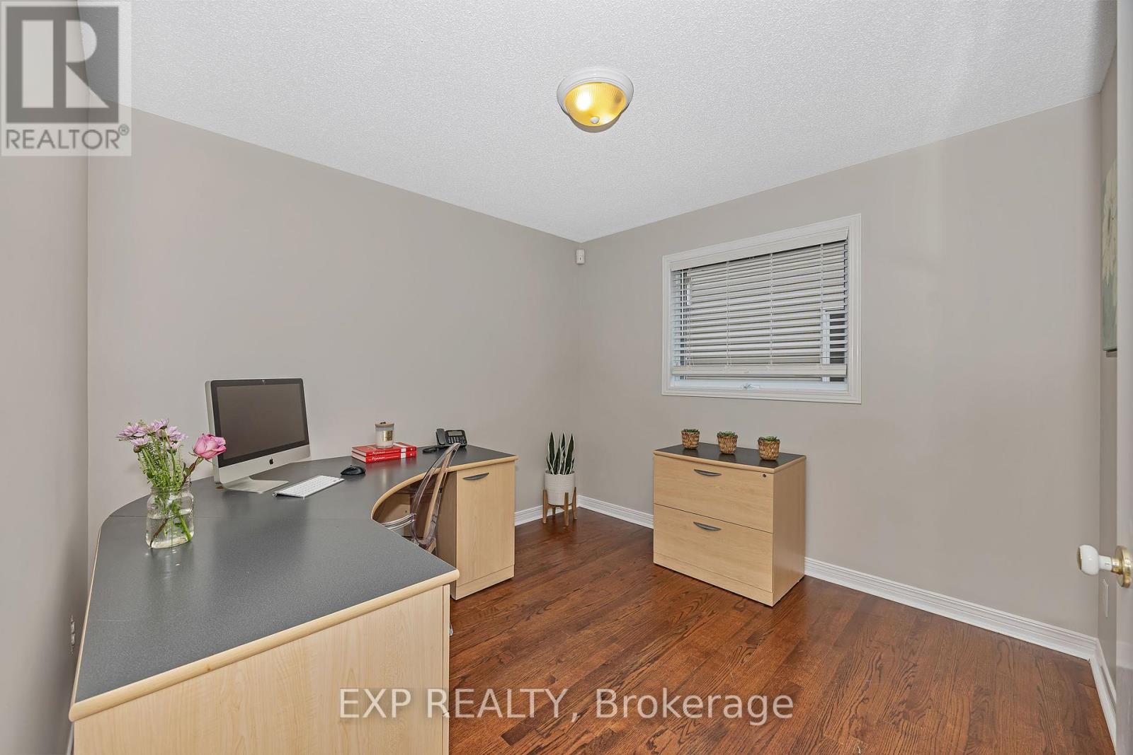 Photo 21 of 3722 Mountain Meadows Crescent N, Ottawa ON