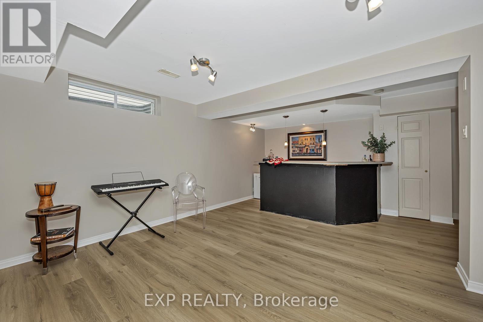 Photo 36 of 3722 Mountain Meadows Crescent N, Ottawa ON