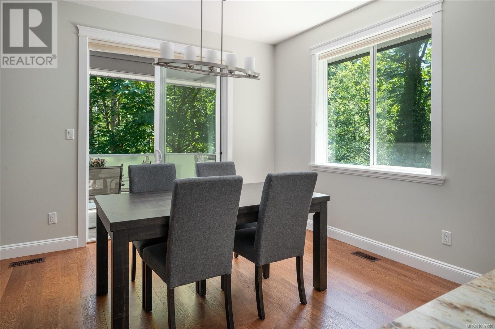 Photo 10 of 7 313 Holland Creek Pl, Ladysmith BC