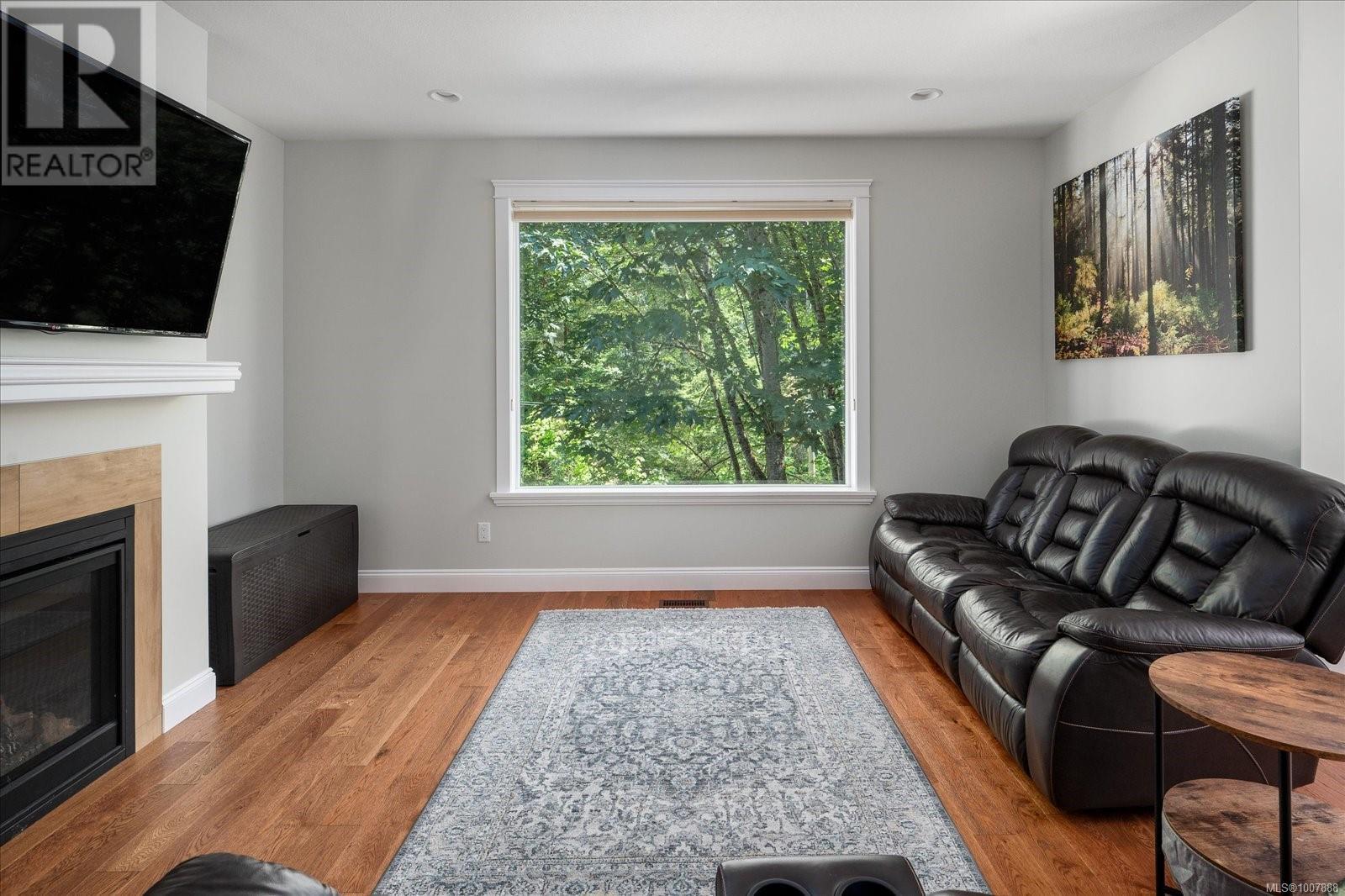 Photo 7 of 7 313 Holland Creek Pl, Ladysmith BC