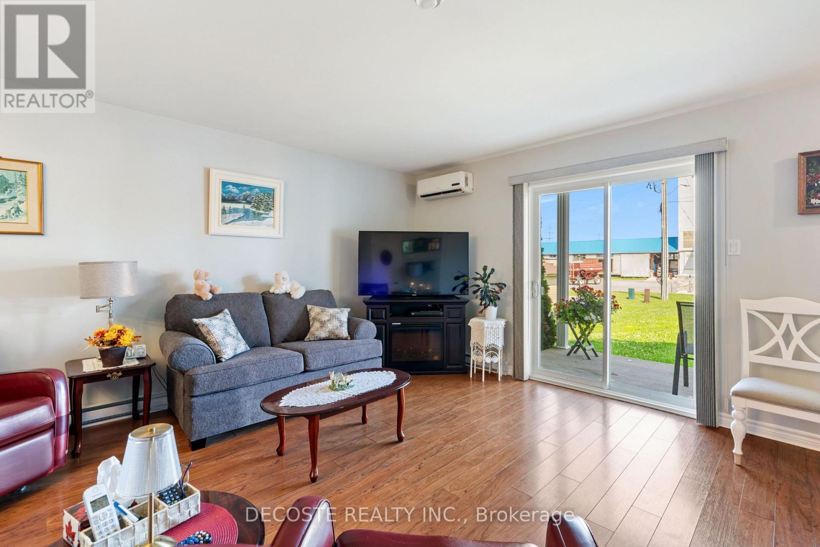 Photo 11 of 4 508 Massie Crescent, North Glengarry ON