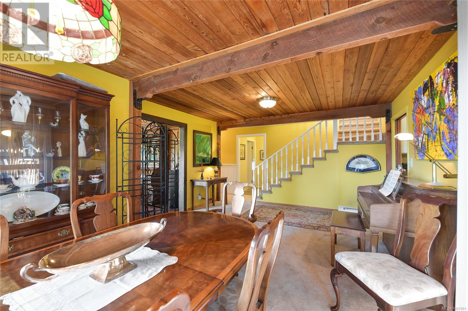Photo 10 of 1695 Cultra Ave, Central Saanich BC