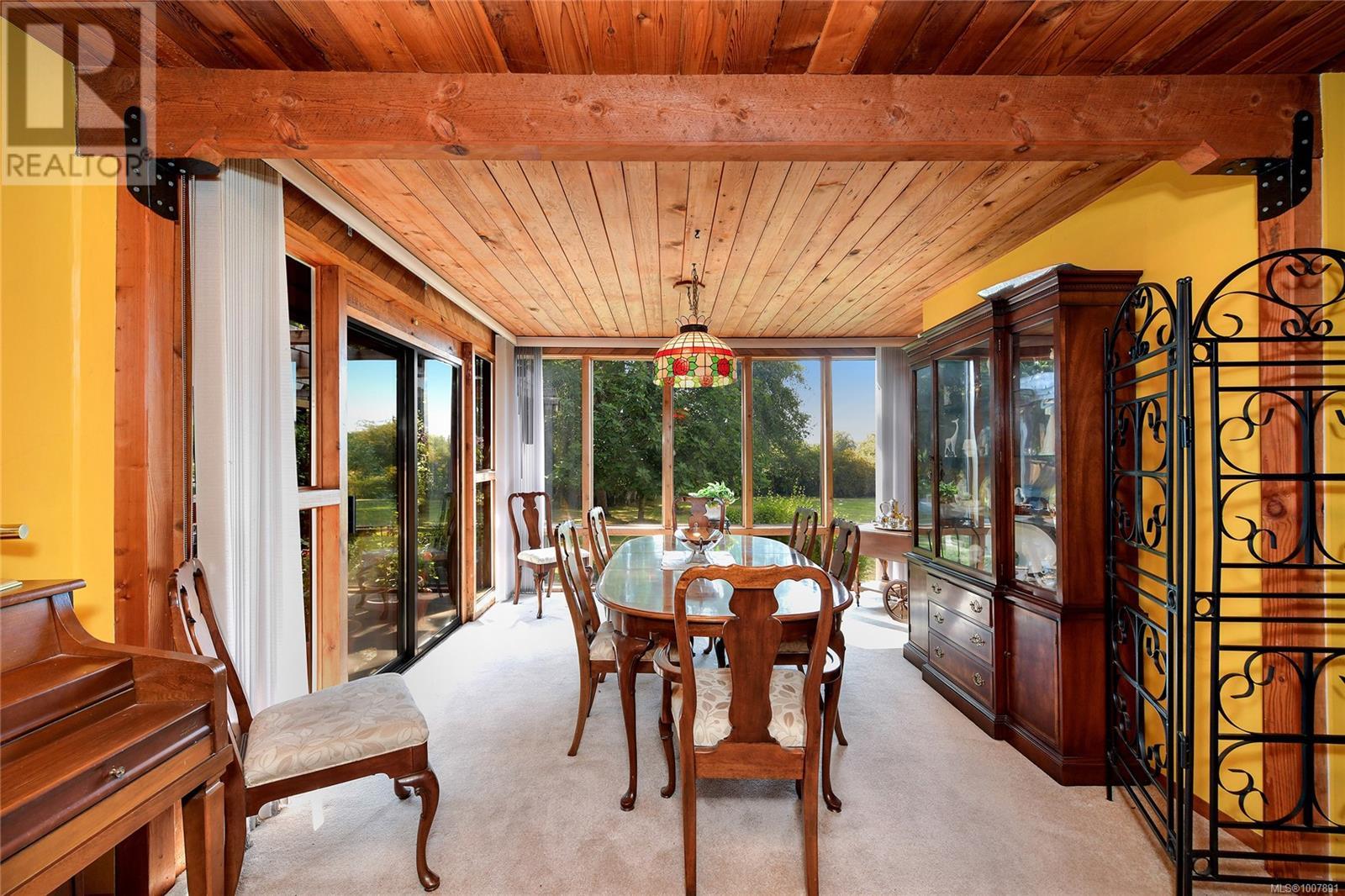 Photo 11 of 1695 Cultra Ave, Central Saanich BC