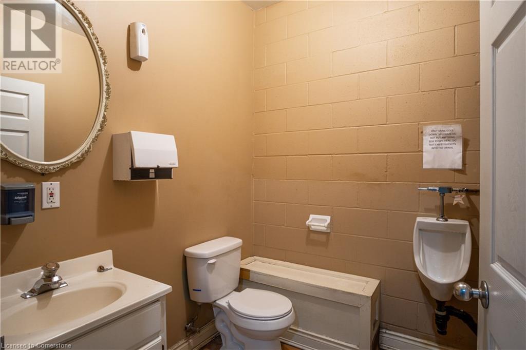 Photo 38 of 1625 Stone Church Road E, Hamilton ON