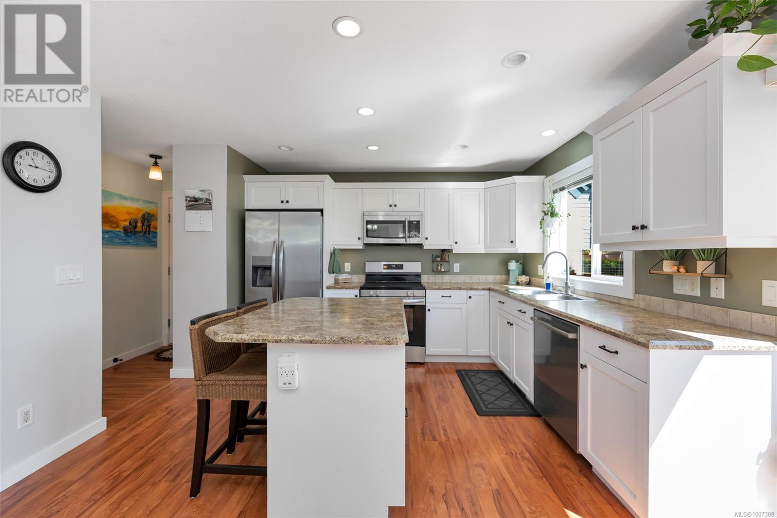 Photo 25 of 6297 Averill Dr, Duncan BC