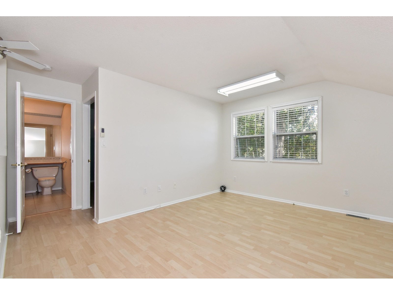 Photo 19 of 1 21848 50 Avenue, Langley BC