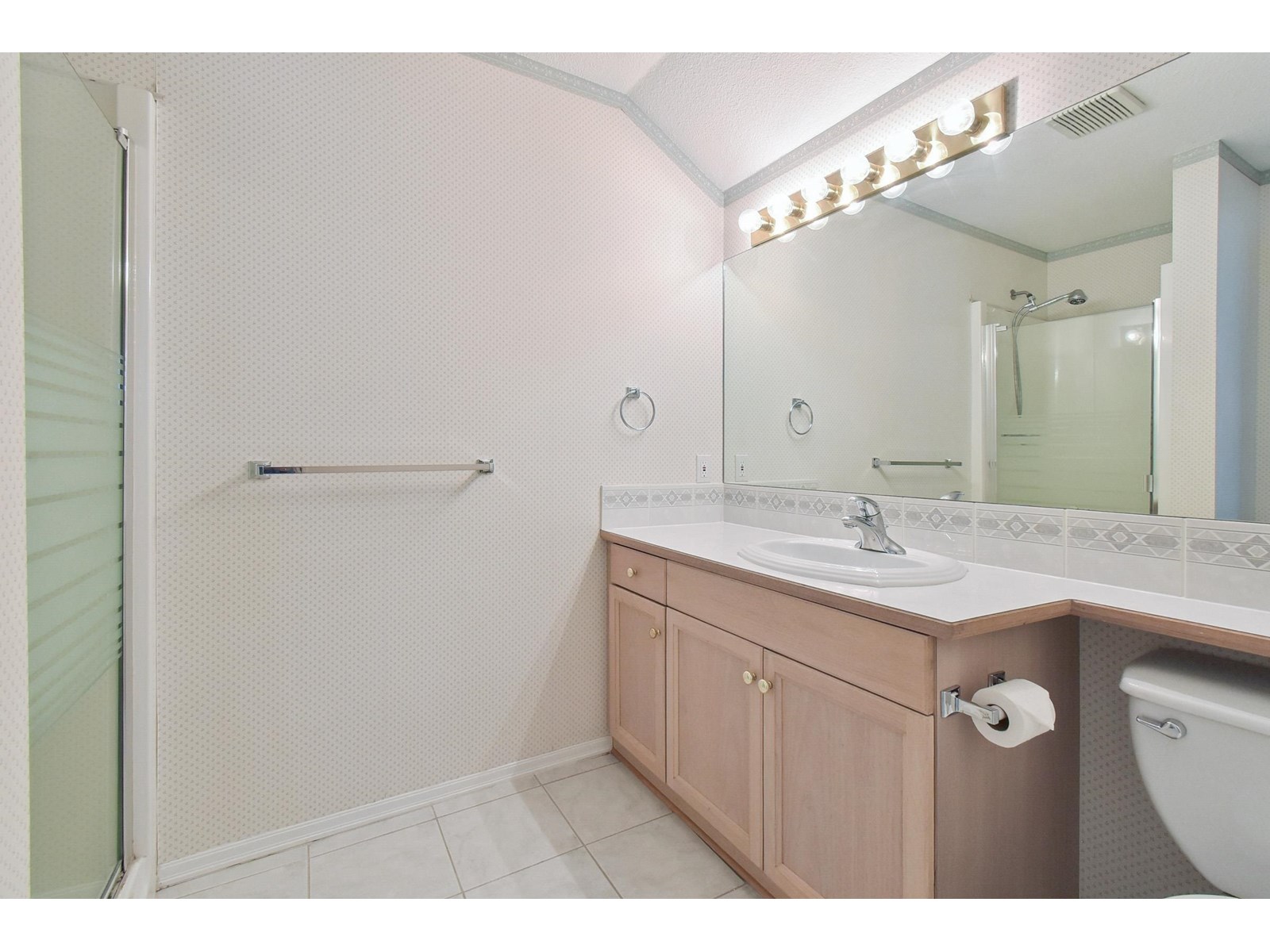 Photo 20 of 1 21848 50 Avenue, Langley BC