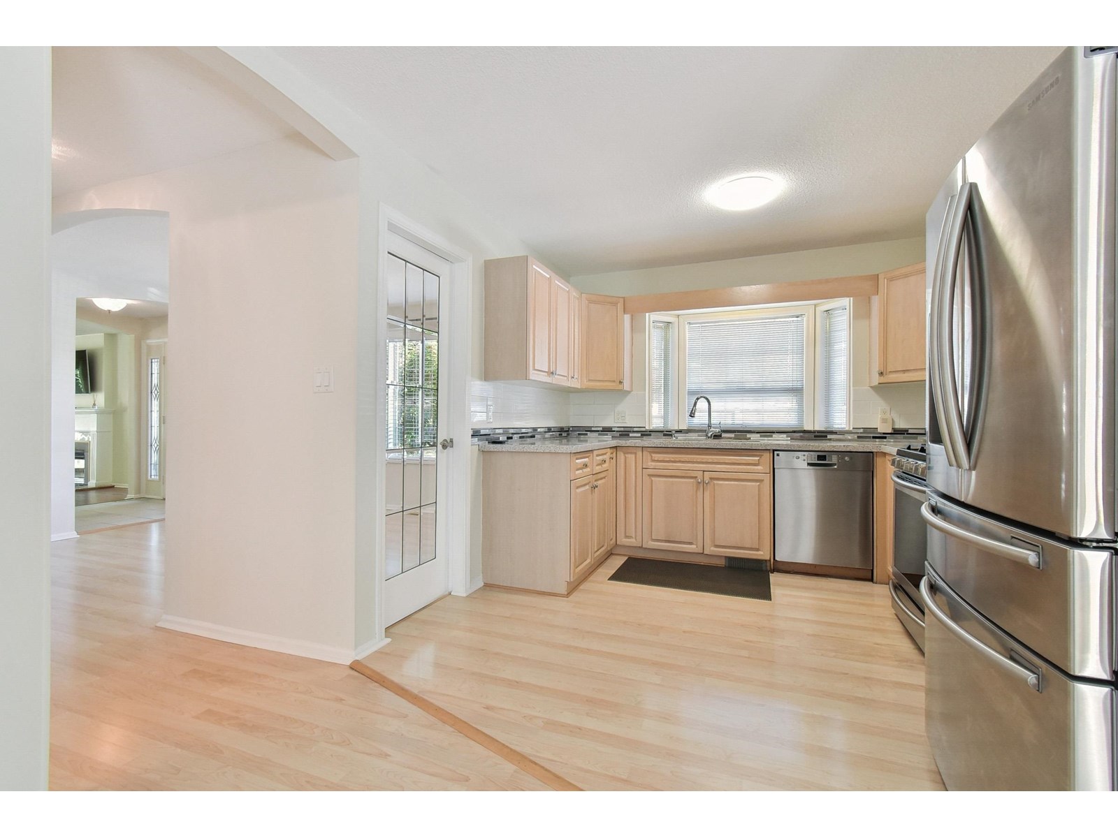 Photo 7 of 1 21848 50 Avenue, Langley BC
