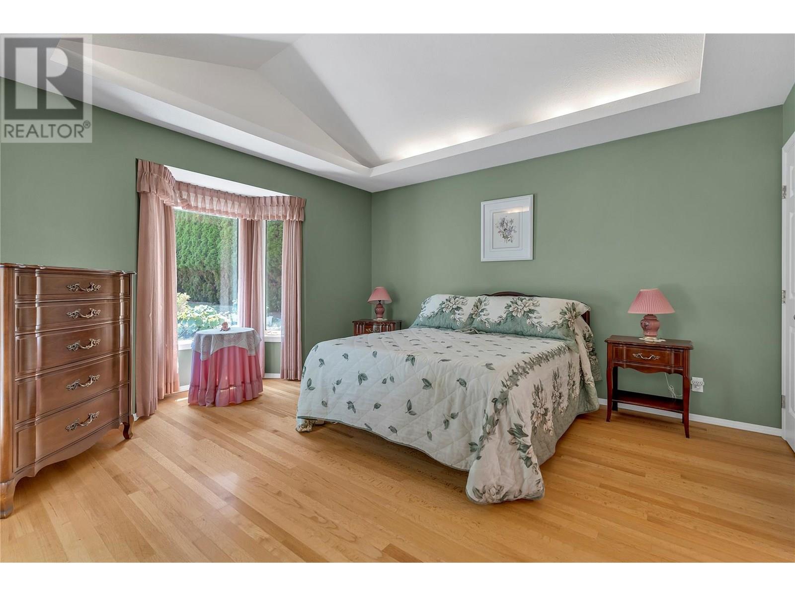 11915 Jubilee Road W, Summerland