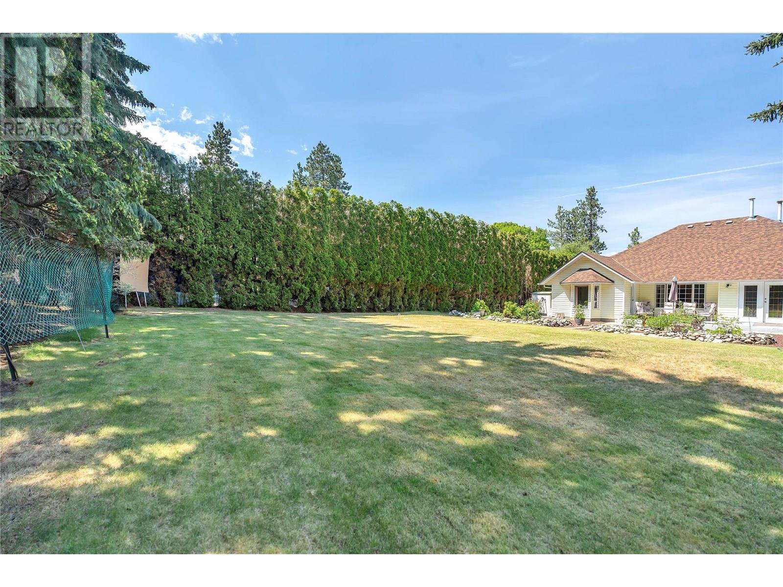 11915 Jubilee Road W, Summerland