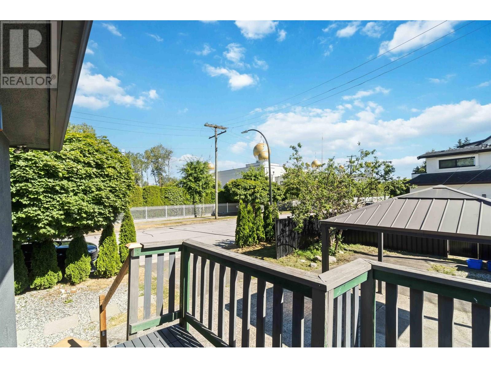 Photo 24 of 1825 Skeena Street, Vancouver BC