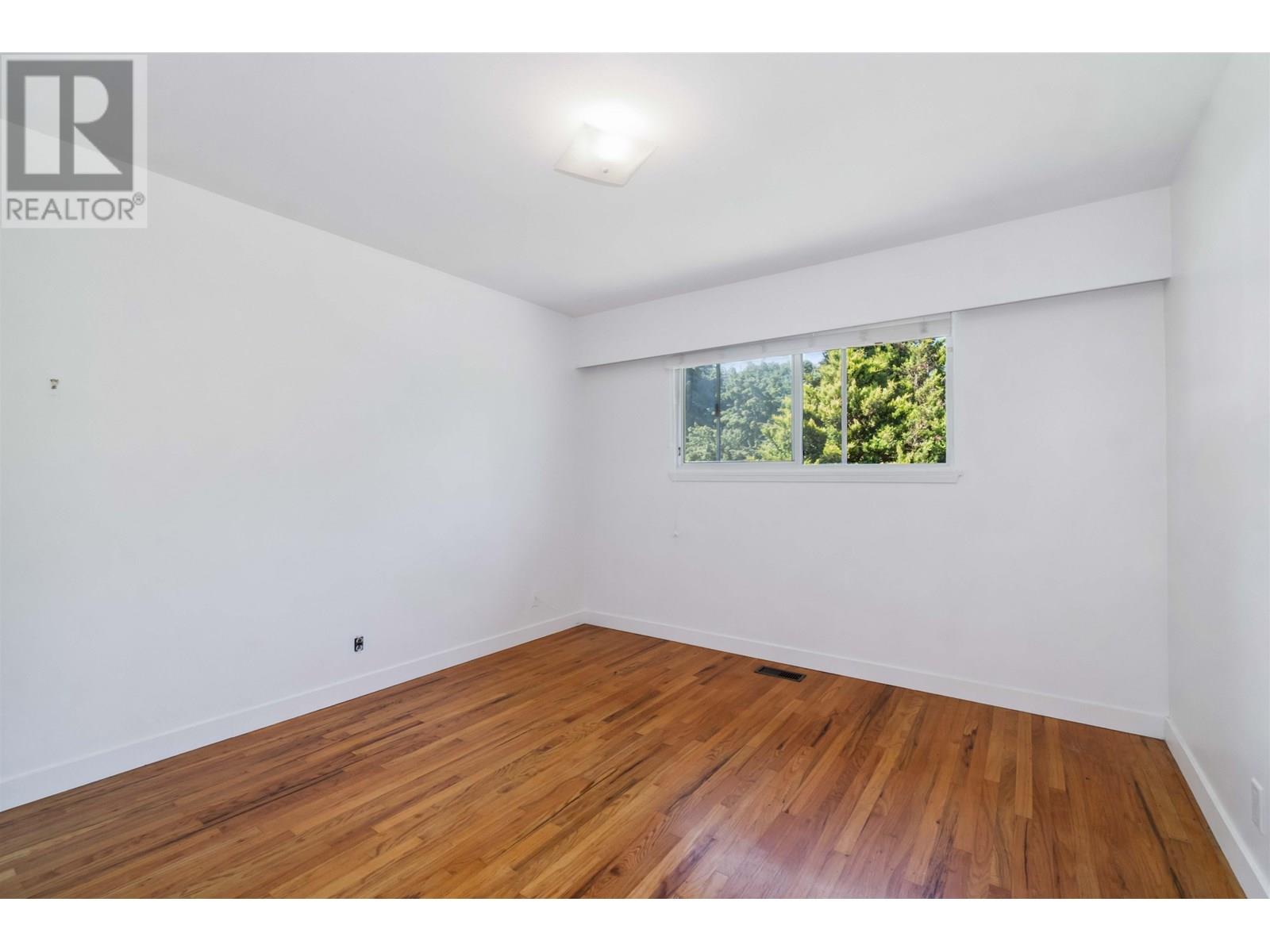 Photo 13 of 1825 Skeena Street, Vancouver BC