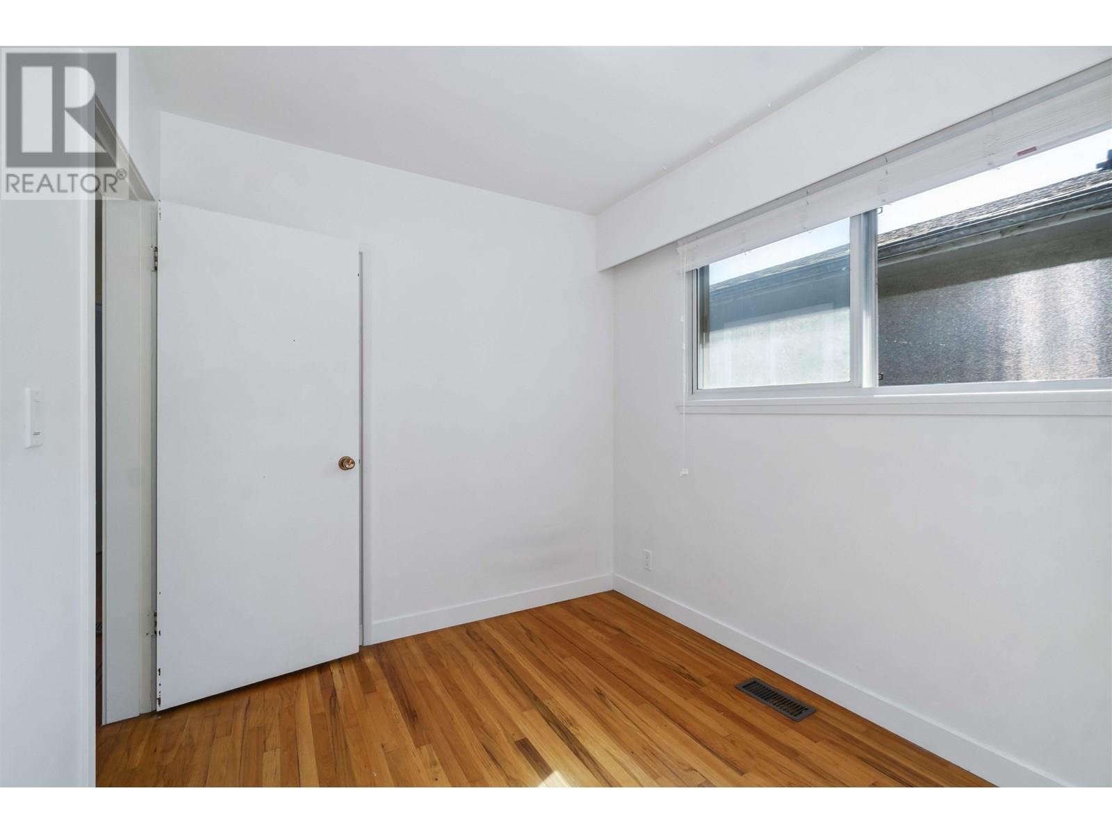 Photo 17 of 1825 Skeena Street, Vancouver BC
