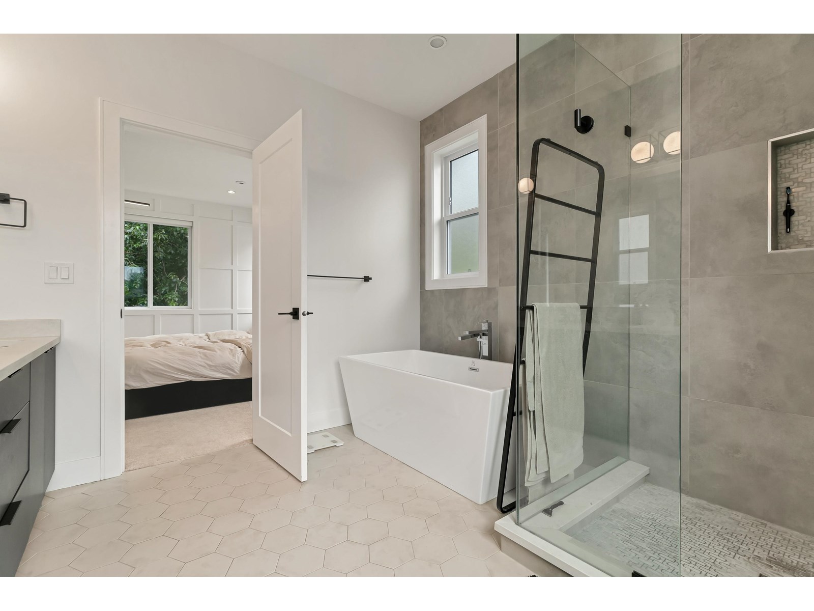 Photo 16 of 7299 200 A Street, Langley BC