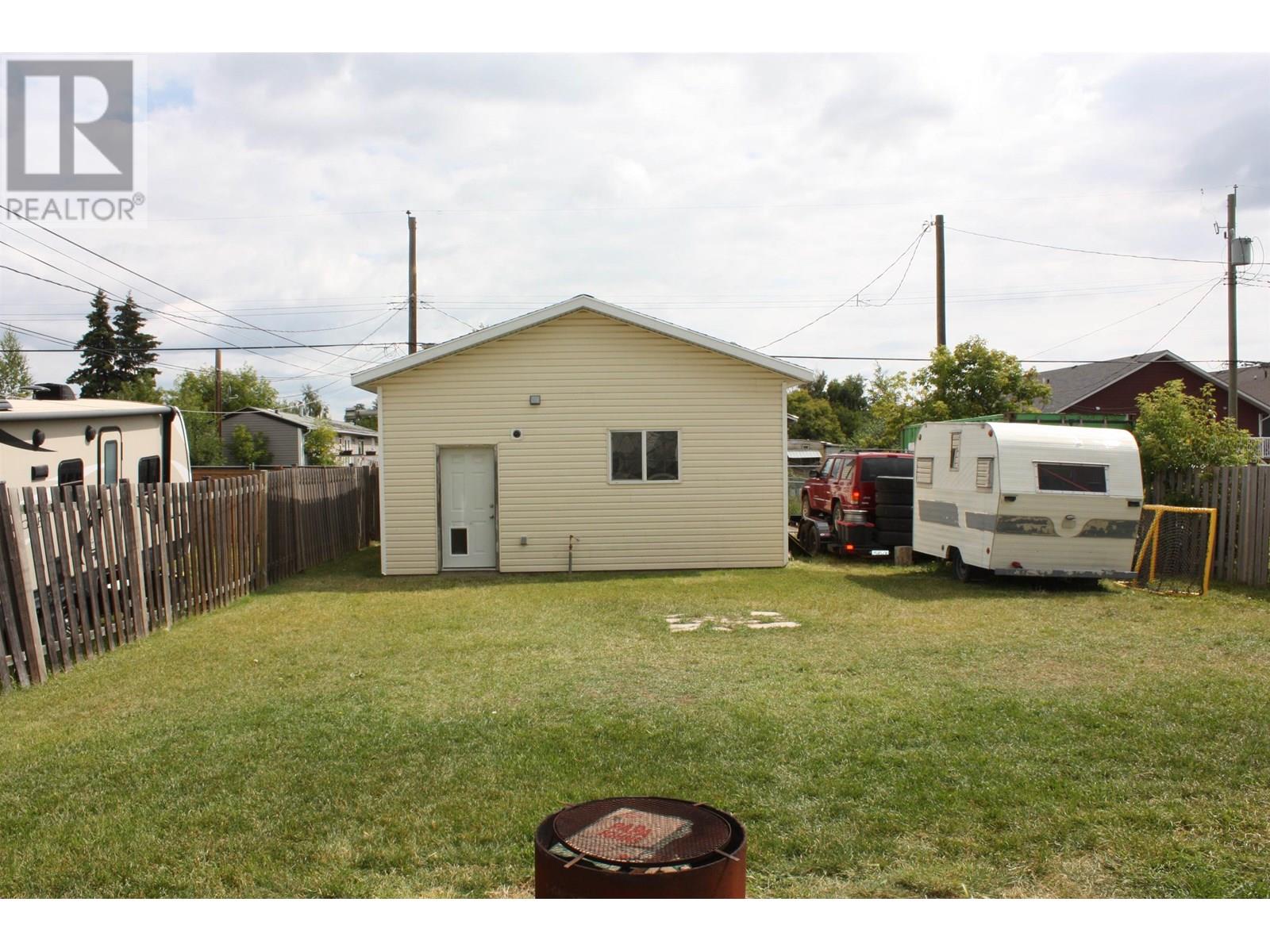 Photo 6 of 8811 78 A Street, Fort St John BC