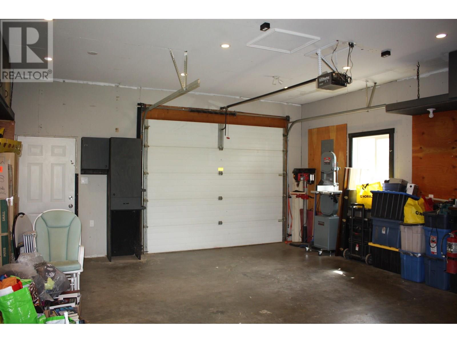 Photo 3 of 8811 78 A Street, Fort St John BC