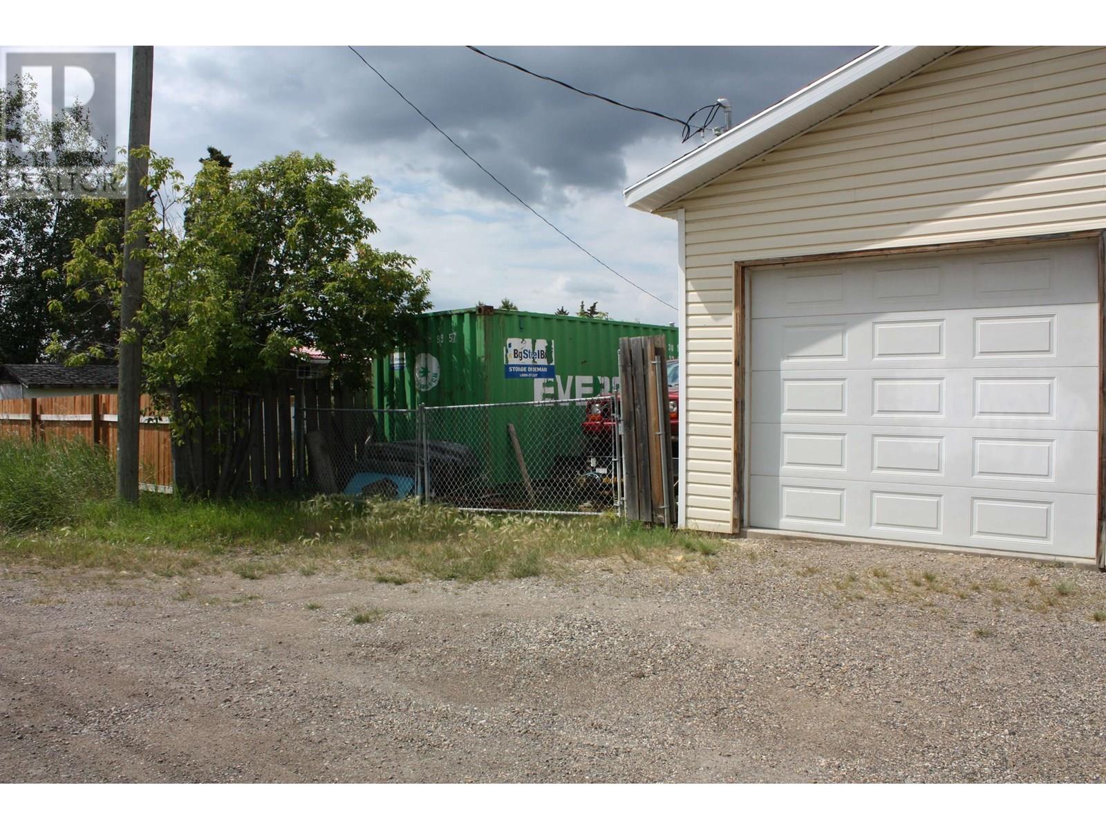 Photo 37 of 8811 78 A Street, Fort St John BC