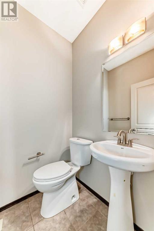 Single Family House for Sale in  Everbrook Drive SW Evergreen Calgary 
