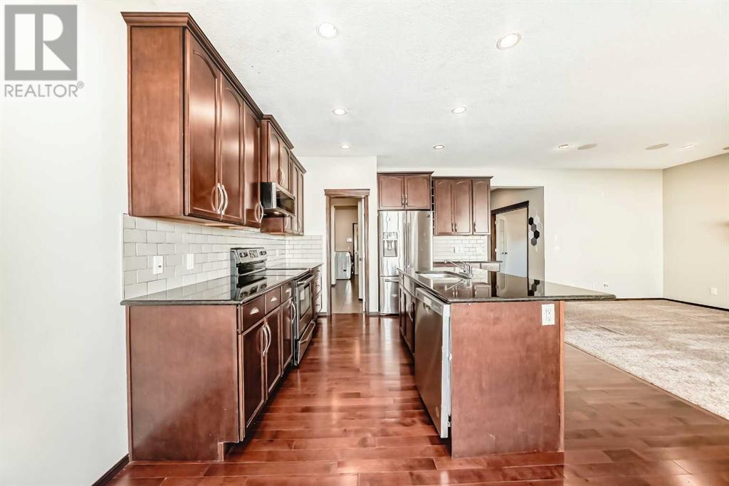 Single Family House for Sale in  Everbrook Drive SW Evergreen Calgary 