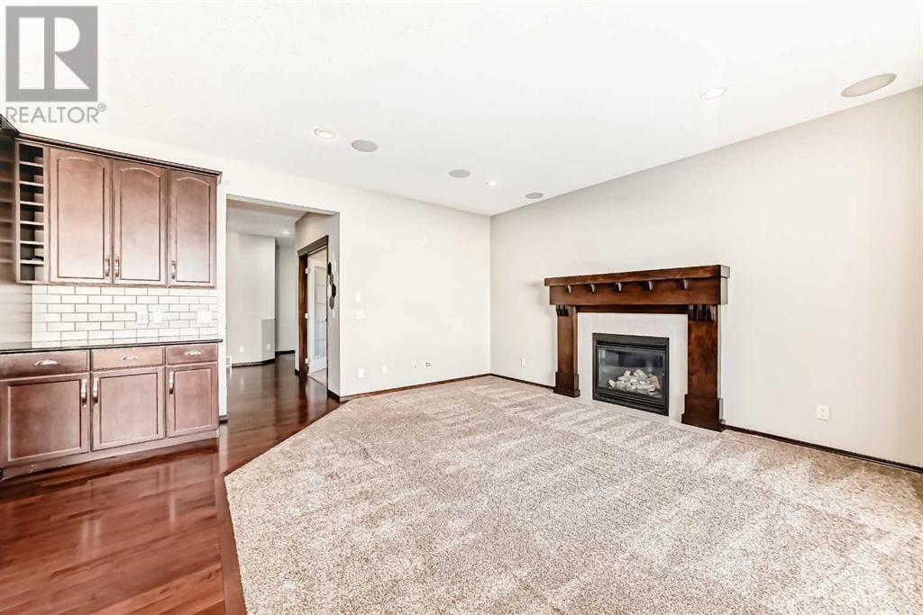 Single Family House for Sale in  Everbrook Drive SW Evergreen Calgary 