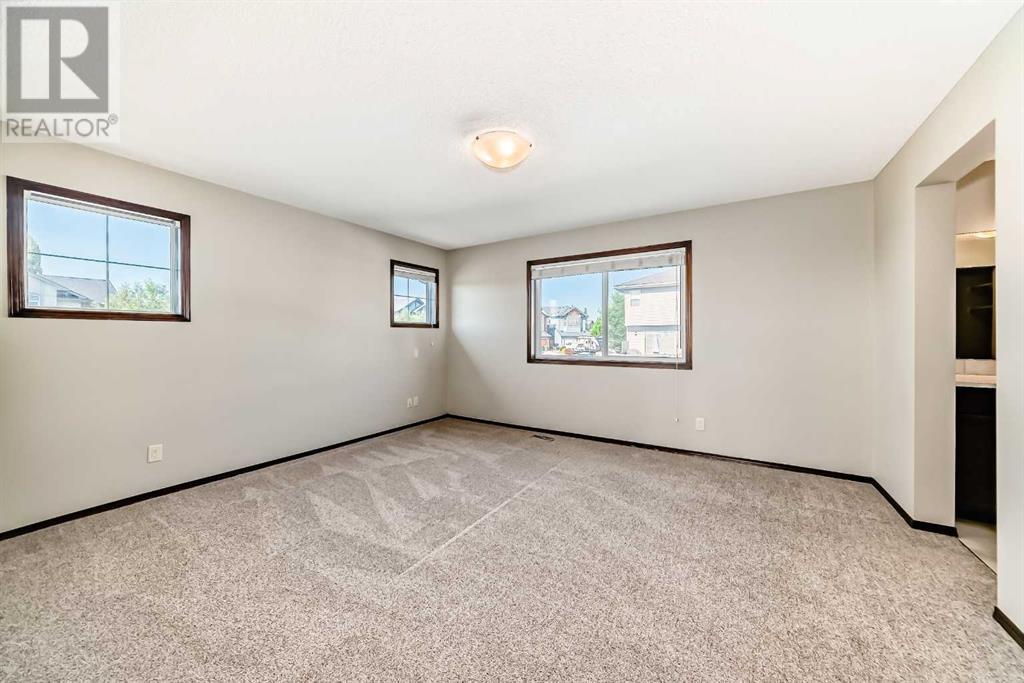 Single Family House for Sale in  Everbrook Drive SW Evergreen Calgary 