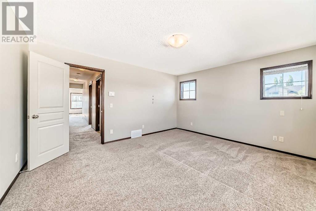Single Family House for Sale in  Everbrook Drive SW Evergreen Calgary 