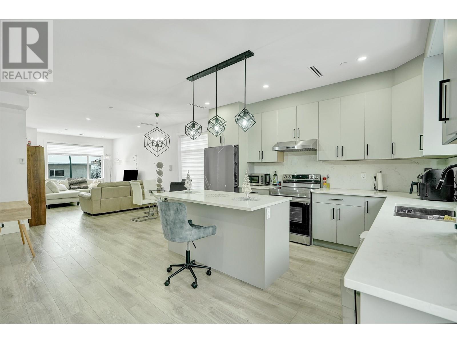 Photo 23 of 1423 E 62nd Avenue, Vancouver BC