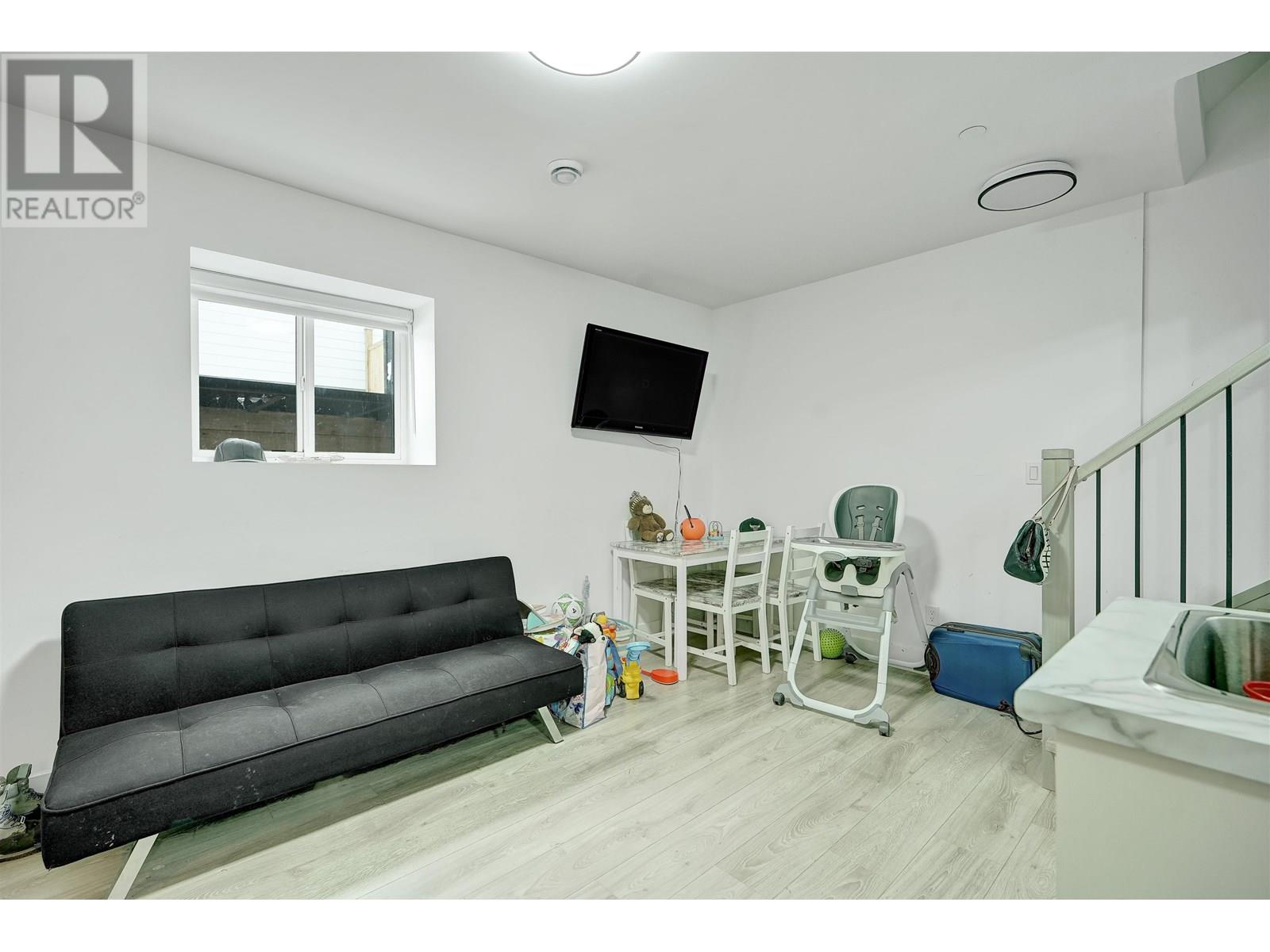 Photo 35 of 1423 E 62nd Avenue, Vancouver BC