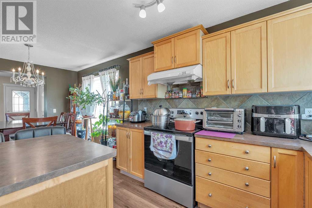 Single Family House for Sale in  Evermeadow Avenue S Evergreen Calgary 