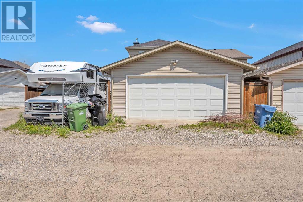 Single Family House for Sale in  Evermeadow Avenue S Evergreen Calgary 