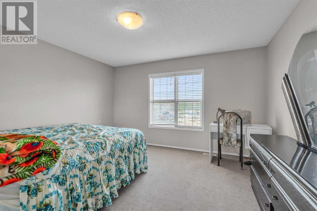 Single Family House for Sale in  Evermeadow Avenue S Evergreen Calgary 