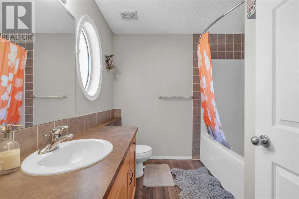 Single Family House for Sale in  Evermeadow Avenue S Evergreen Calgary 