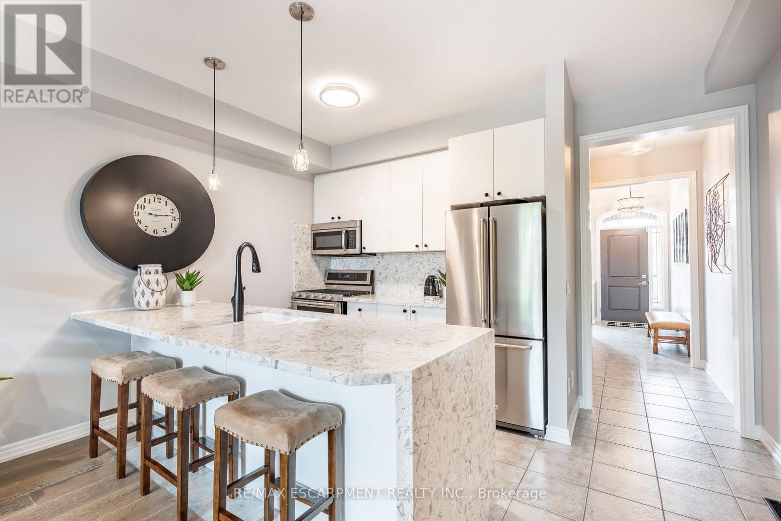 Photo 27 of 15 5056 New Street, Burlington ON