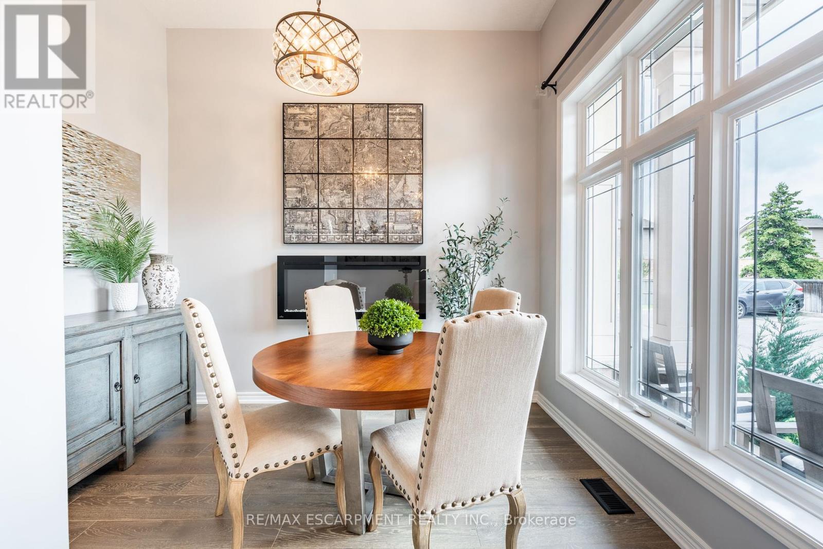 Photo 26 of 15 5056 New Street, Burlington ON