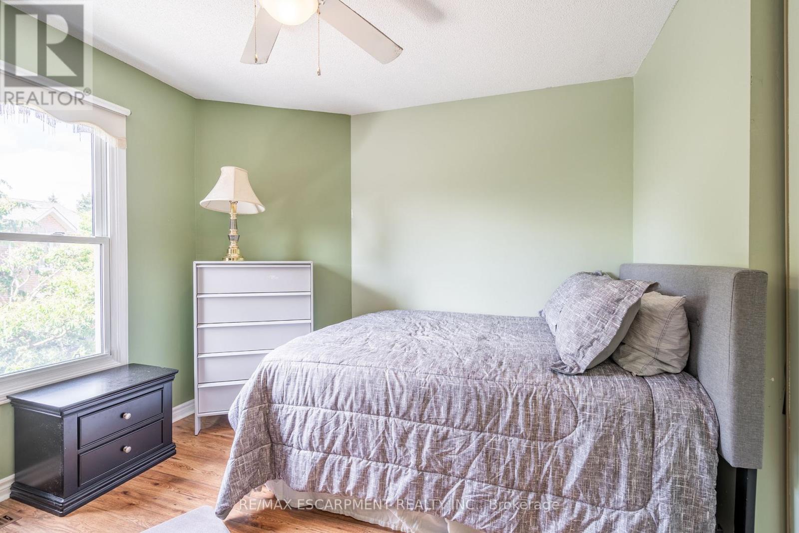 Photo 20 of 7 2155 Duncaster Drive, Burlington ON