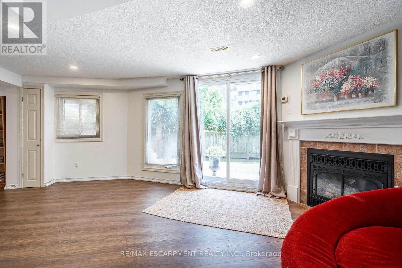 Photo 29 of 7 2155 Duncaster Drive, Burlington ON